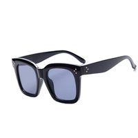 Ретро квадратные солнцезащитные очки женщины 2021 мода женская роскошь личности мужские негабаритные солнцезащитные очки оттенки для Wome Oculos de sol
