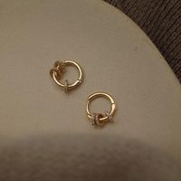 HOOP Huggie Coréen Zircon Charms Boucles d'oreilles pour femmes Élégant Petit Cercle Huggies Boucle d'oreille Gold Couleur Boucle d'Oreille Bijoux