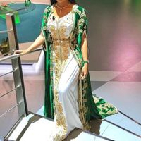 Blanco y verde marroquí apliques de encaje de kaftan vistes de noche cristales cuentas vestidos vestigio de renda madre partido fórtico vestido medio oriente musulmán vestido de fiesta media mangas