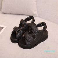 2021 Sandálias mulheres chinelos homens deslizam couro sandália womens gancho loop sapatos casuais 35-41 com caixa preta e saco de poeira