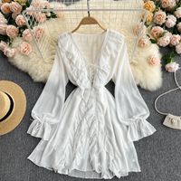 Kvinnor vit spets mini klänning sexig v-hals ruffle långärmad dubbel söt a-line vestidos kvinnlig elegant mantel vår sommar 210426