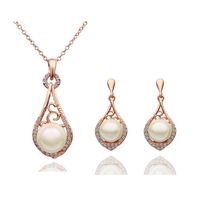 Boucles d'oreilles Collier 2022 Bijoux de mode européen et américain Simple Classique Glossy Imitation Perle Perle Perle