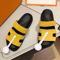 2021 Top Frauen Designer Flachfolien Hausschuhe Sandalen Foam Runner Platform Echtes Leder Schuhe Sandal Beach Neuheit Raubtiere Schuh Maultiere Frauen Slipper