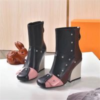 Stivali per le donne Autunno / Inverno Nuova stagione Stagione Materiale in pelle di alta qualità Materiale di lusso Designer di lusso Altezza della caviglia