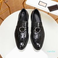fashion-Designers Mules Men Dress Shoes Metal Chain Princetown Patent Leather Casual Shoe Business Loafers Pattern