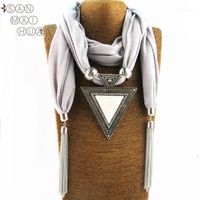 Foulards 2021 Femmes collier hiver bijoux chauds pendentif écharpe coton foulard féminin wrappes triangle doux hijab stoles1