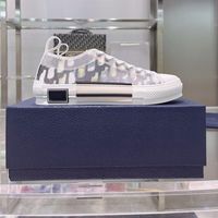 40% rabatt Italien Brand Casual Shoes för vuxna Män Kvinnor Nya Mode Luxury Top Designers Outside Andningsbar Läder Klänning Sneaker Drop Ship Factory