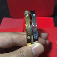 316L Tititituanium Classic Bracelets Bracelets pour Amants Bracelet Bracelet Rose Gold Couple Bracelet pour la Saint Valentin avec encadré 15-22cm