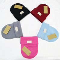 Goreado de punto Winter Wool U Skull Caps 6 colores con etiqueta UNSEX Diseñador Hats de tejer al por mayor