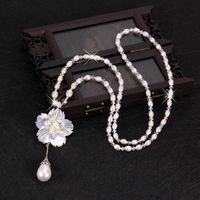 Anhänger Halsketten elegante Schale Perle handgefertigt Blütenwassertropfen Langer Halsketten Quasten Pullover Kette Kristallperlen Schmuckpendant