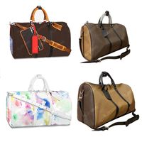 Large capacity 45 50 55 cm duffel bags women travel handbag luxurys designers shoulder bag for men sport outdoo soft sided suitcas265J