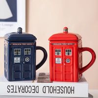 Creative Retro British Police British Booth Cartoon tazze in ceramica tazze termiche con coperchio Maggine Coffee Coffee Breakfast Cups