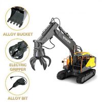 2.4G 3in1 Alloy RC Excavator 1:16 Alloy 17ch Big RC Trucks Simulation Excavator Remote Control 3-Type Engineer Vehicle Toys E568 AA220326