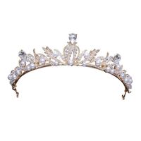 Başlıklar Düğün Dekorasyon Gelin Tiara Lüks Altın Alaşımlı Sahte Faux İnci El Yapımı Boncuklu Rhinestone Crown Tiaraheadpieces