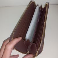 Designer de luxo Men Women Wallets segurando bolsas com zíper único Cartão de pasta Long Cartet On Box 4 Color267Q
