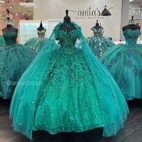 Vestidos De XV Años Emerald Green Quinceanera Dresses With Cloak lilac lavender Beading Floral Mexican Sixteen Princess Prom Gowns