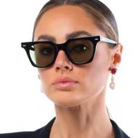 Gafas de sol Classic Rivet Men Women Small Black Retro Diseñador de marca Femenina Femenina Vintage Elegante UV400