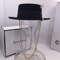 Black cap female British wool hat fashion party flat top hat chain strap and pin fedoras for woman for a street-style shooting2285