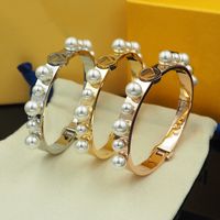 Femme designer Bracelet Gold Pearl Bangle Fashion Luxury Silver Silver Chain Bracelets Party Wedding Jewelry Box Box 2207201R