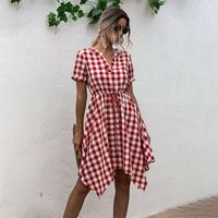 Vestidos casuales de verano moda de mujeres irregulares delgados altos de cintura al revestimiento 2022 rojo v cuello rodillas ropa de ocio vestidos femmecasu