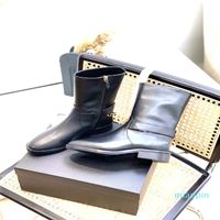 2023 New Women's Leafury Leather Boots Martin Boots Boots مصمم جيد الحذاء قصير الحذاء 35 -40