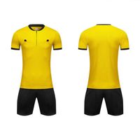 Överlevande fotbollsdomare Set Men's Jerseys Soccer Clothing Thailand Adult Judge Equipment Kort skjorta Tracksuits