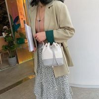 Сумки для плеча мода женщины ковша сумка винтажный мессенджер высококачественный школьник Retro Simple Crossbody Toteshoulder