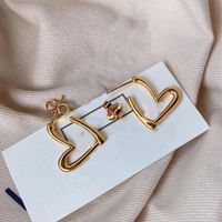 Designer geschichtete Halsketten für Frauen Mode Schmuck Lange herzförmige anfängliche goldene Halskette Trendy Collier de Femmes geeignet für Freundinnen Geburtstagsgeschenke Schachtel