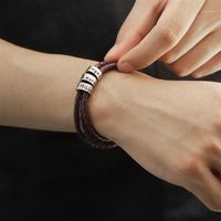 Noms de famille personnalisés Perles Bracelet en cuir Men de bracelet multicouche en acier inoxydable Bracelets pour femmes1254v