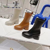 디자이너 Betty Boots Beeled Leather Rainboot Ankle PVC 여성 신발 자수상 수상자 플랫폼 겨울 신발 크기 35-40