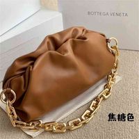 Bottegas Designer Bags Venetas 2022 chain cloud leather hand-held armpit single shoulder slant cross song Huiqiao same women's bag 0UU0 1FML BUCA