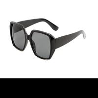 Top hochwertige Mode Männer Frauen Sonnenbrille Quadrat Sonnenbrille Anti UV UV400 Retro -Styient -Verlaufslinse Sonnenbrille Geschenke 52522577