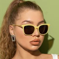 Sonnenbrille gelbe Katzenauge Vintage Metall Rahmen Mode Sonnenbrillen Frauen 2022 Trendsunglasses