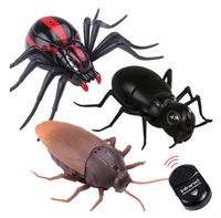Animaux éloignés Contrôle Mock Faux Cockroach Ant Spider RC Toy Prank Insectes blague effrayante insectes Bogues Halloweenn de Noël Toy Terrification avec boîte cadeau