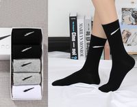 Erkek çorap kadın yüksek kaliteli pamuk klasik ayak bileği mektup basketbol spor çorap kutu