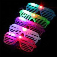 Volet de Noël Nuit clignotant Verres clignotants LED Colorful Luminous Party Jouets Anniversaire Fournitures Bar KTV Mini Rainbow LED Vyeglasses Accessoires T3654ZN