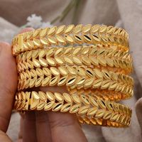 Armreifen 4pcs/Los Luxusdesign 24.000 Dubai Gold Farbwache für Frauen Schmuck Afrikanische Armbänder Orament Braut Hochzeit Geschenke