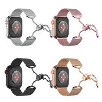 Pulseira de pulseira prata na banda Apple Strap Strap Iwatch Series 7 SE 40mm 45mm Designer de designer de aço inoxidável Bracelets wowan Bandas de moda Smart Watches Us