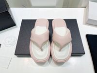 2022 NUOVE Slipisti in pelle vera Flip Flip Flip Flip Flip 5A Sandali solidi di alta qualità con cassetta regalo Letter C