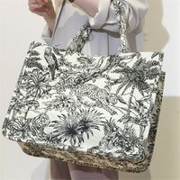 Роскошная дизайнерская сумочка для женщин с плечами высококачественная жаккардовая бренда бренда Shopper Shopper Beach с короткими ручками сумки 220611
