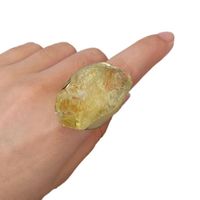 Anillos de clúster Y.ying Natural Lemon Quartz Rough Crystal Raw Crystal Stone Ajustable Opened Hammered Hammed Punf para mujeres