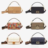 Lüks tasarımcı tote çanta leathe omuz çantaları baget naylon çanta debriyajı cüzdan bayan moda iki kayışlar çapraz bag ünlü hobo kartı çanta çanta