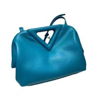 Handbags Venetas Designer Bottegas Point Whole Women's Cloud Portable Mini Inverted Triangle Dumpling Niche Woven Shoulde229y