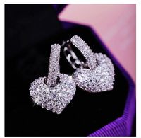 Корейская мода S925 иглы сияет полные серьги с каменным жеребенком сладкого сердечного дизайнера роскошные хрустальные кольца украшения для женщин
