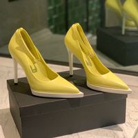 GCDS Stiletto Dress Shoes 럭셔리 디자이너 버클 포인트 발가락 펌프 최고 품질의 양가죽 10.5cm 하이 힐 2 컬러 믹스 앤 매치 공장 신발 35-41