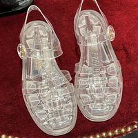 Kadınlar için en yeni jöle sandaletler en kaliteli macaroon seksi şeffaf pvc klasik toka ayakkabıları tasarımcı güçlü bir şekilde düzgün topuk sandalet 35-41 önerir