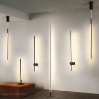 Lâmpadas de piso Minimalista nórdico Led Room de estar de alumínio Lâmpada vertical de mesa Creative Holding Decor Luminaria