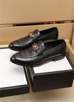 Man Formal Shoes Осеннее кружево классические мужчины дизайнерские дизайнерские роскошные туфли Smart Business Office Работа для мужчин. Размер обуви 6,5-11
