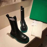 2022 Botas Martin Boots de longitud media Botas de cuero de cuero con solado gruesas 45