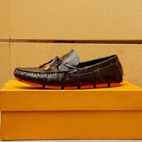 Gran tamaño 38-47 zapatos de cuero diseñador marcas casuales de lujo para hombres mocasines Slip on Man conduciendo zapatos de bote al aire libre Zapatillas Zapatillas Hombre